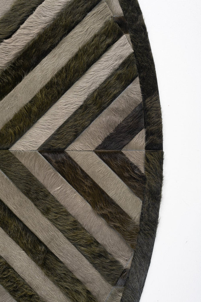 Ricochet / Hide Rug / 15724
