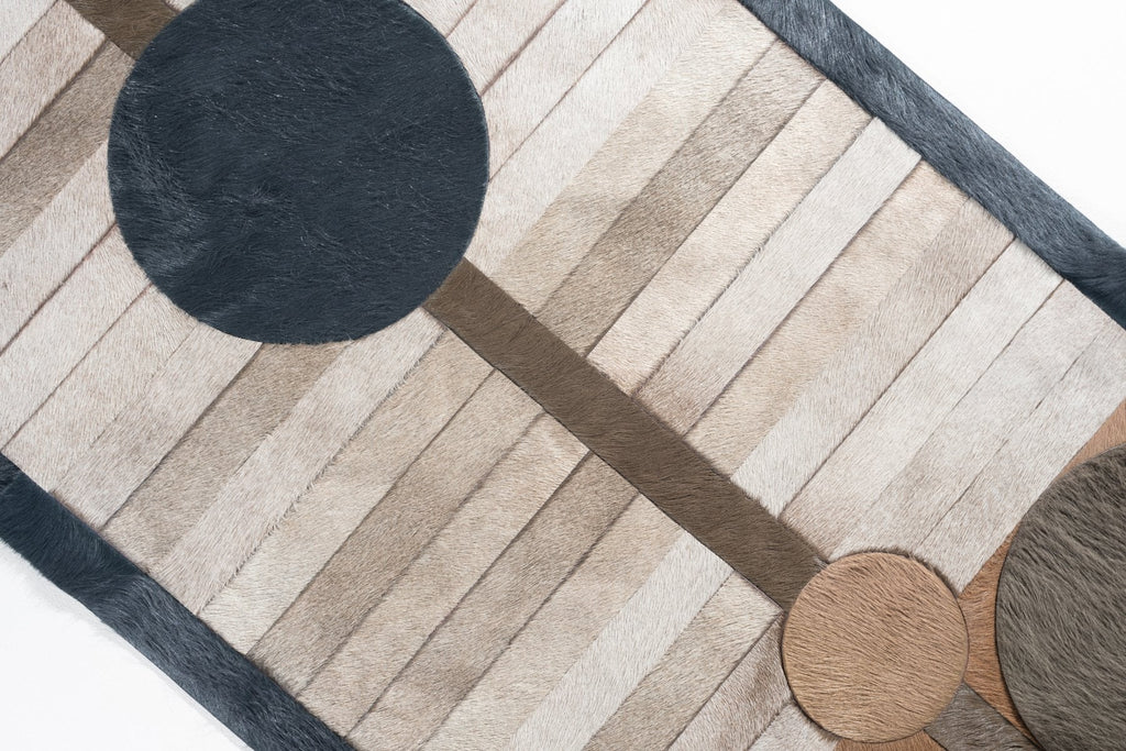 Atlas / Hide Rug / 15458