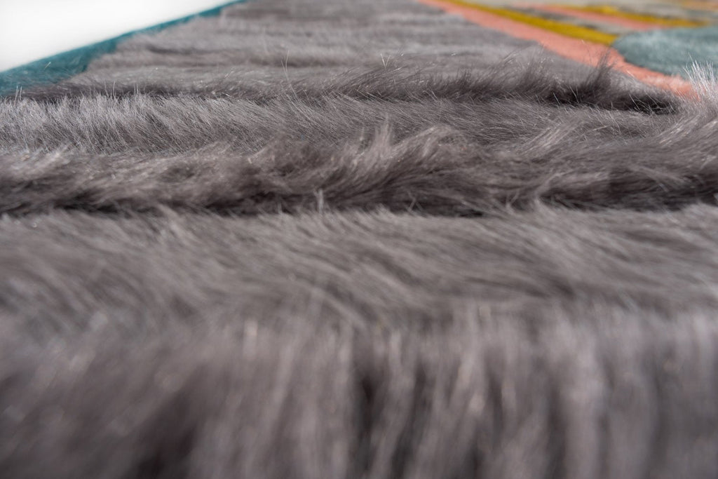 Atlas / Hide Rug / 22650