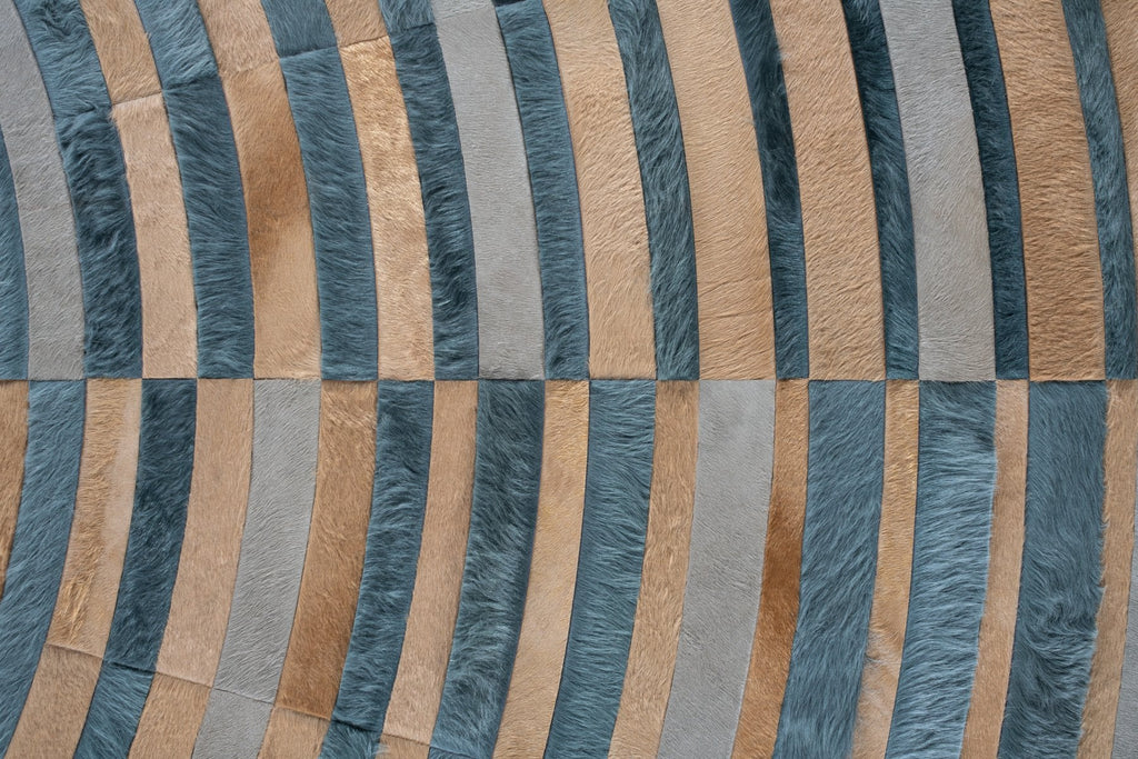 Solstice / Hide Rug / 15612