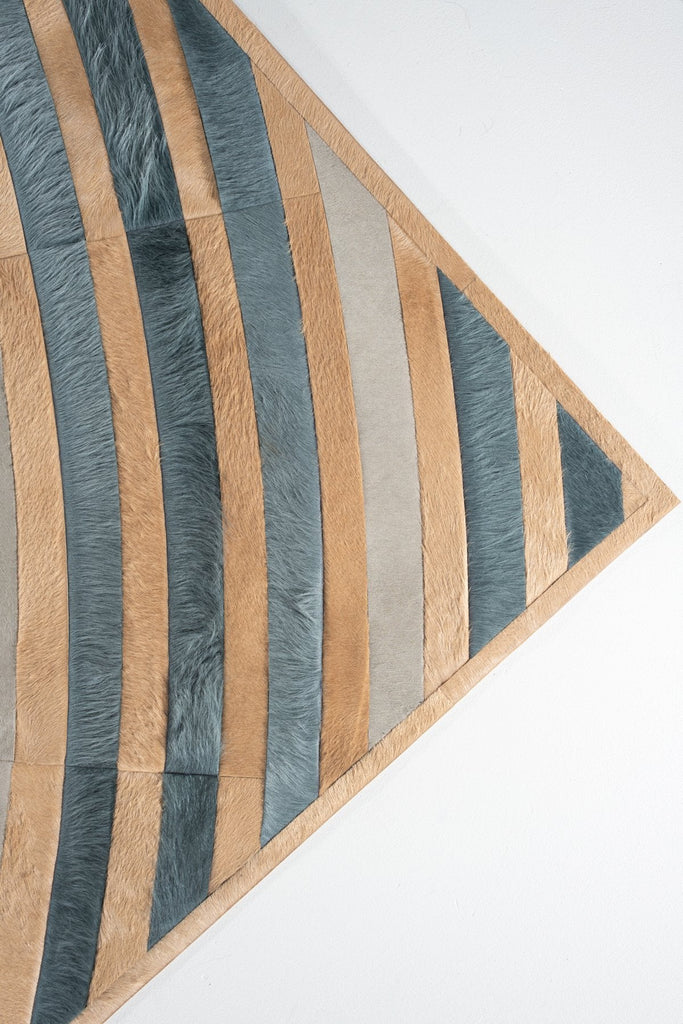 Solstice / Hide Rug / 15612