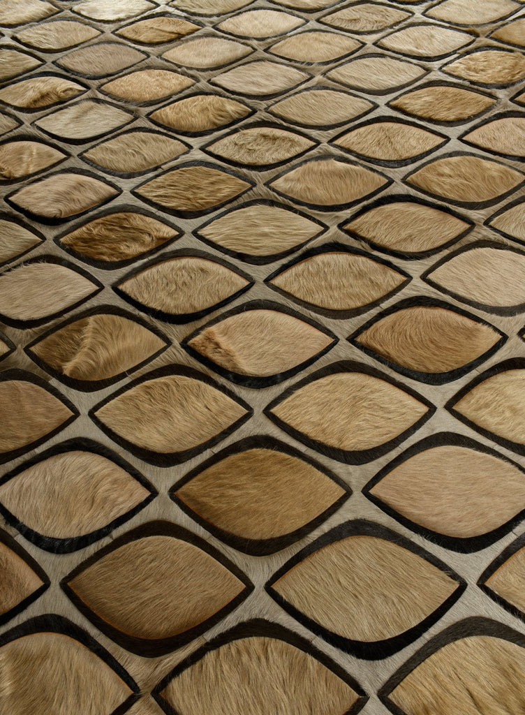 Flaunt / Hide Rug / 13648