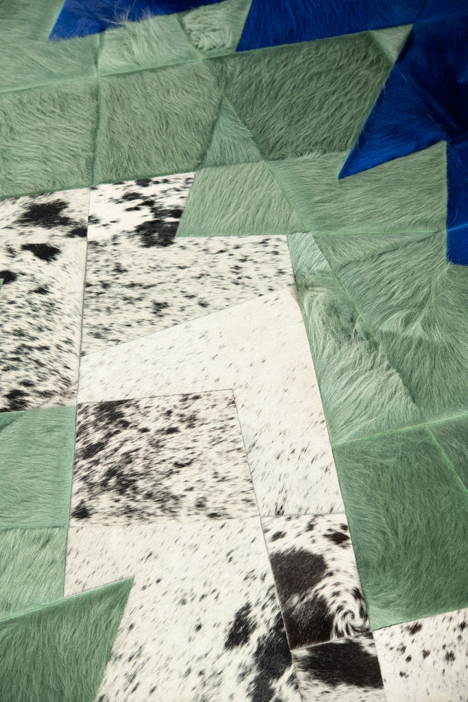 Upward / Hide Rug / 14682