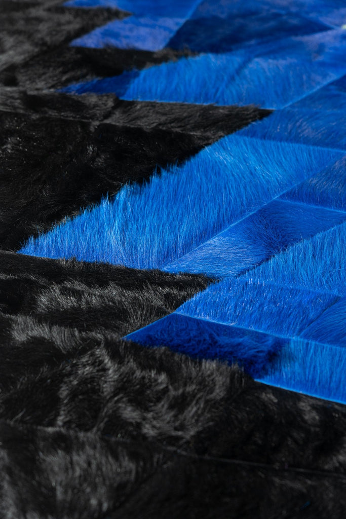 Upward / Hide Rug / 14682