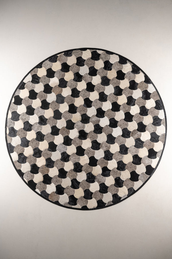 Leigh / Hide Rug / 14604