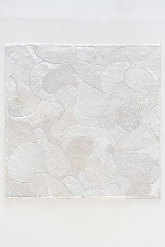 Lucid / Hide Rug / 14772