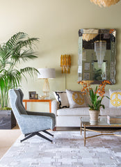 Jan Showers / Glamorous / Living Room