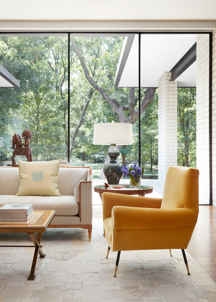 Jan Showers / Glamorous / Living Room