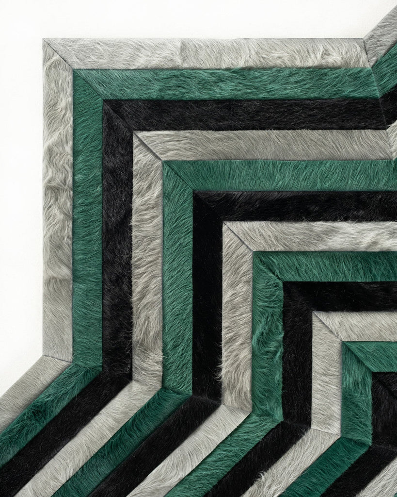 Ricochet / Hide Rug / 19595