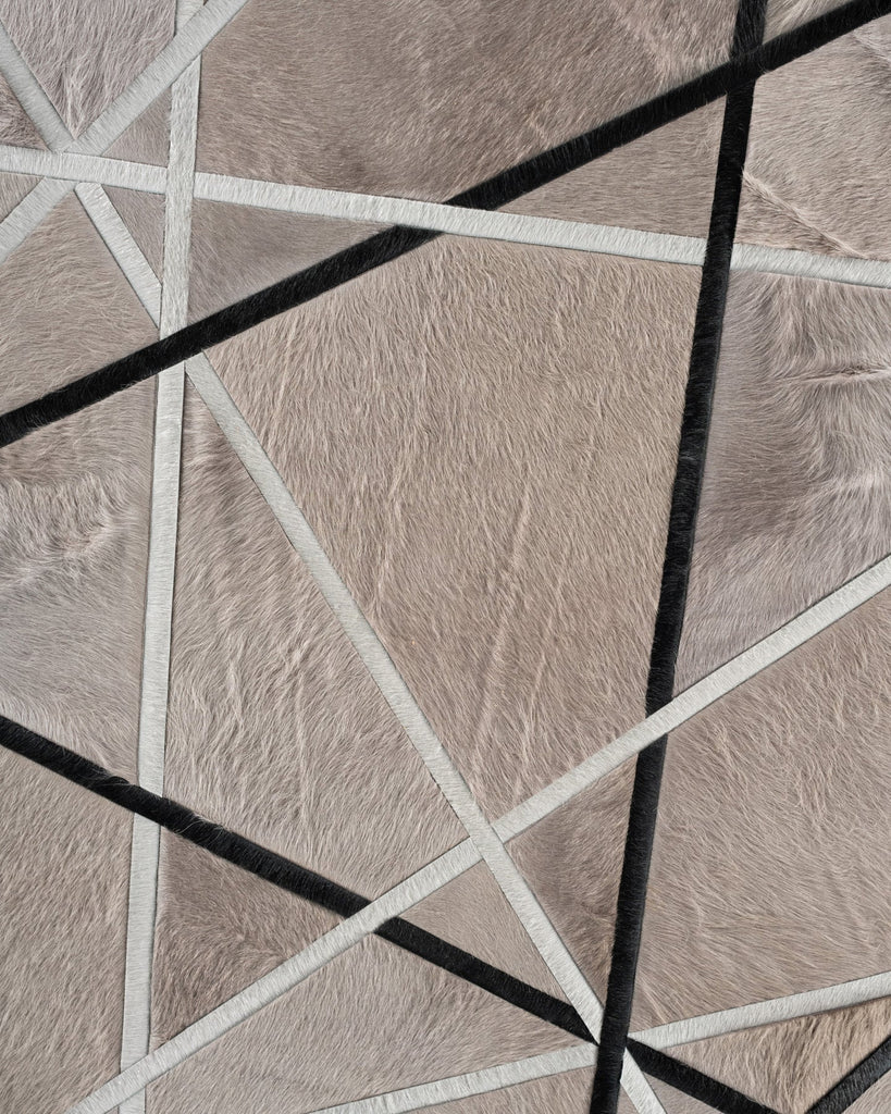 Runway / Hide Rug / 21028