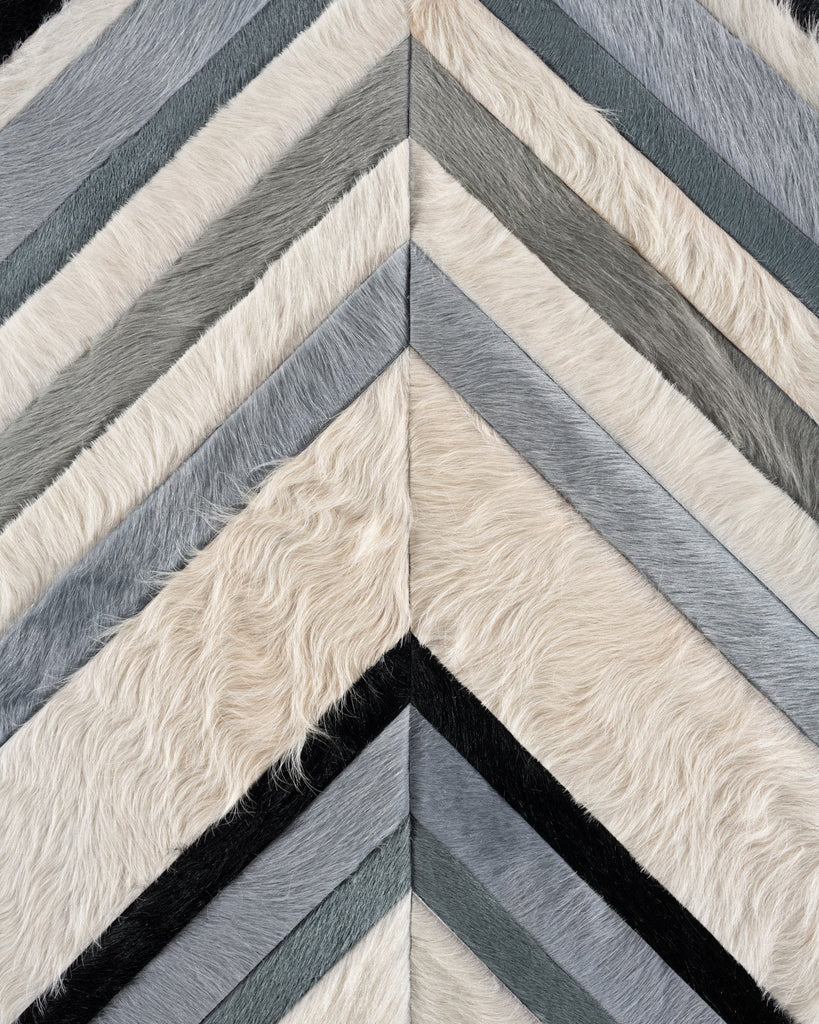 Custom / Hide Rug / 18381