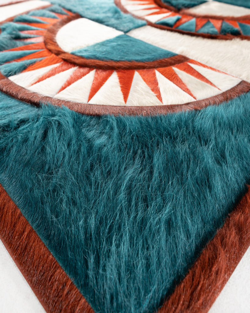 Compass / Hide Rug / 19204