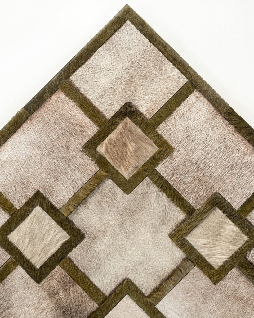 Glamorous / Hide Rug / 20498