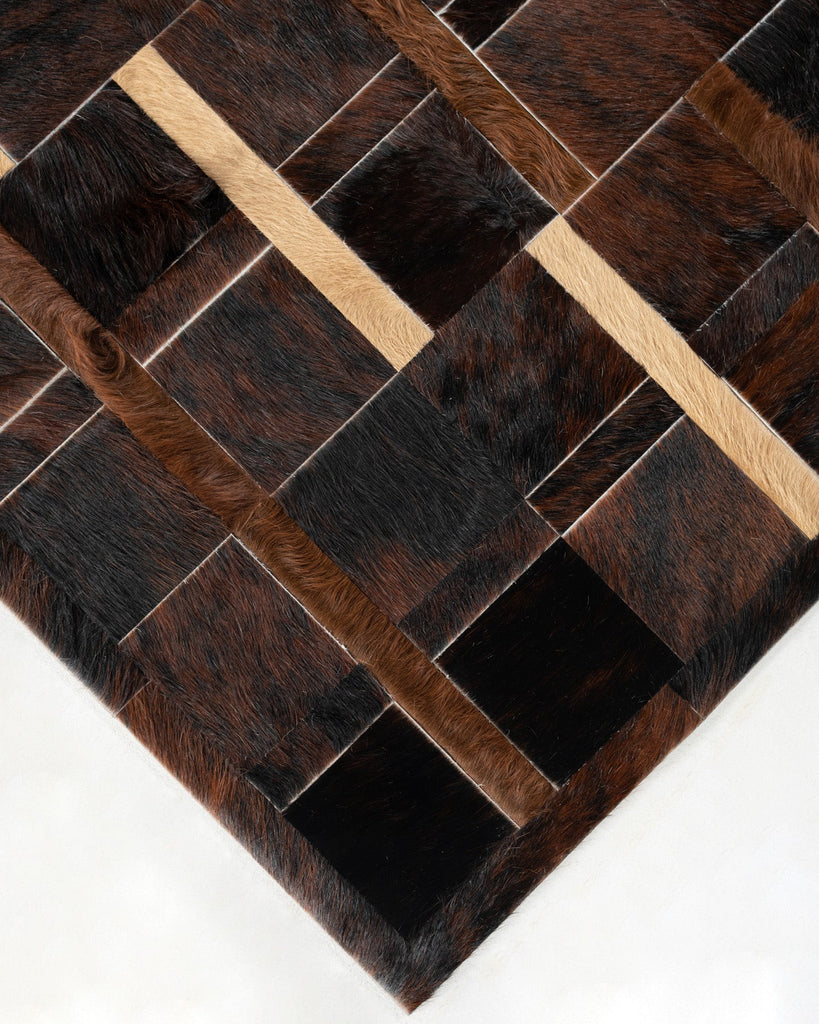 Crossfire / Hide Rug / 18638