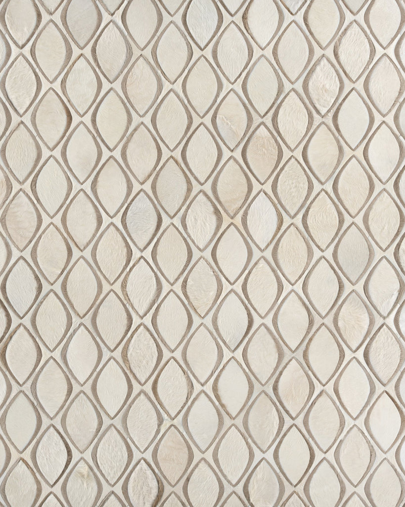 Flaunt / Hide Rug / 18029