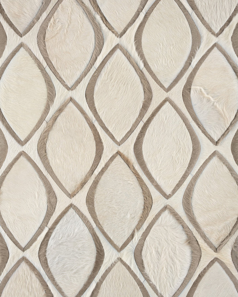 Flaunt / Hide Rug / 18029
