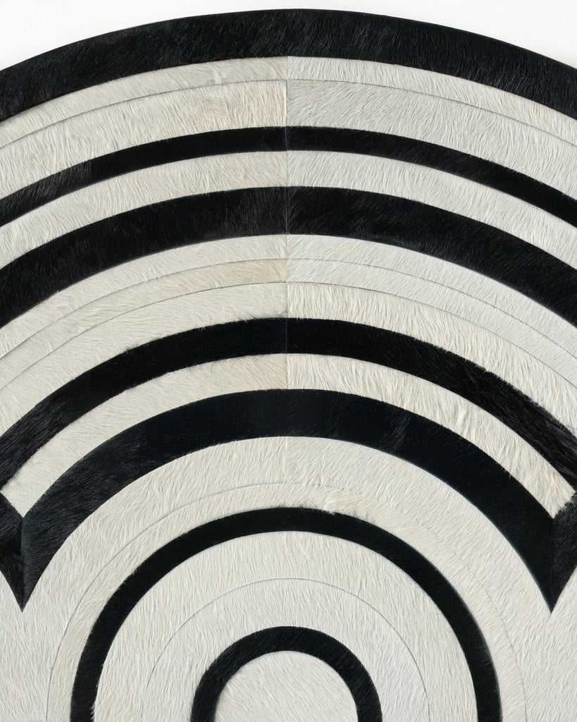 Spotlight / Hide Rug / 20748