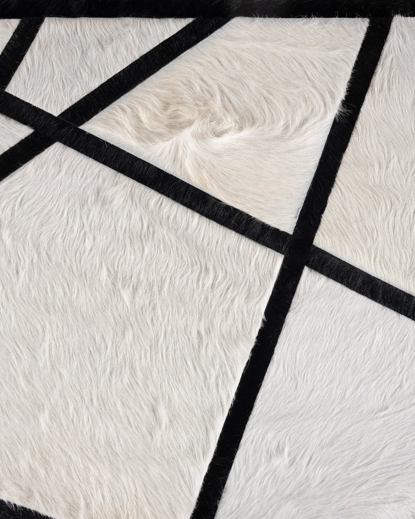 Runway / Hide Rug / 19377