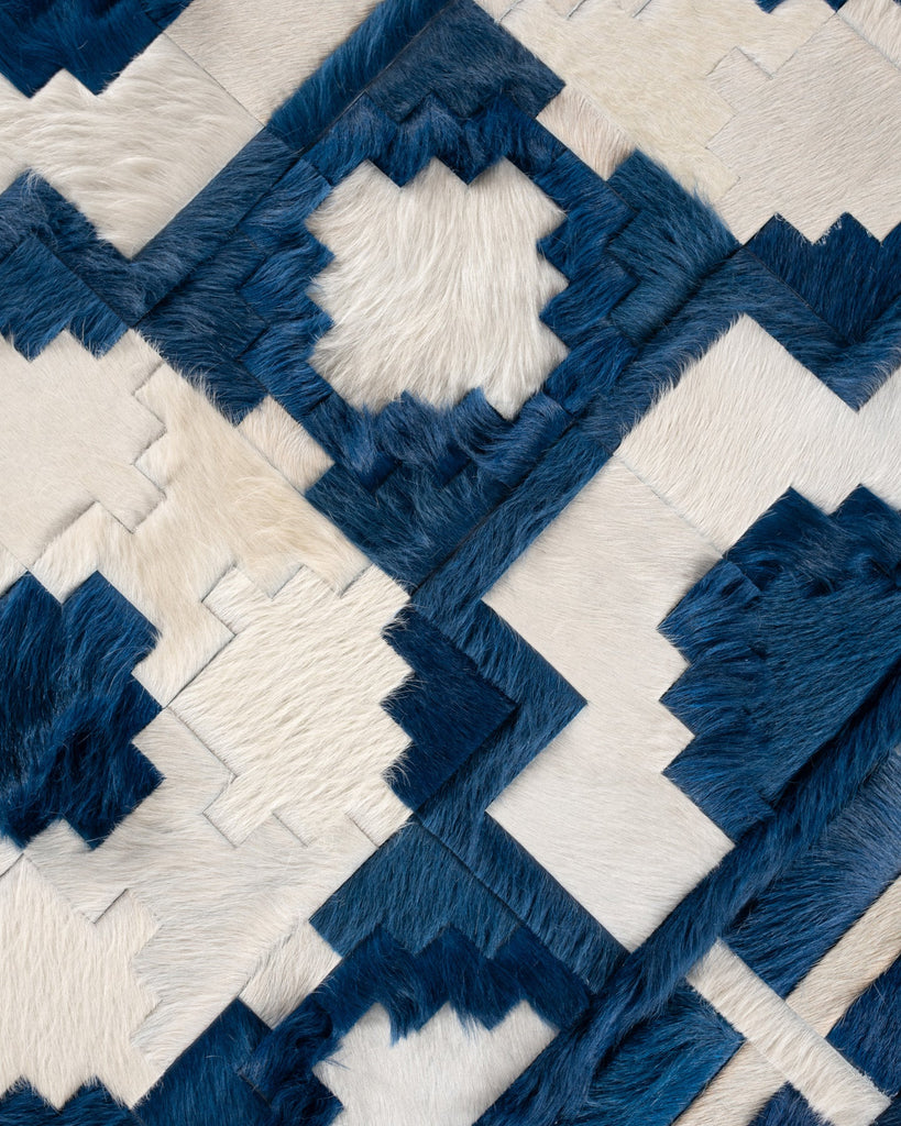 Crossroads / Hide Rug / 19197