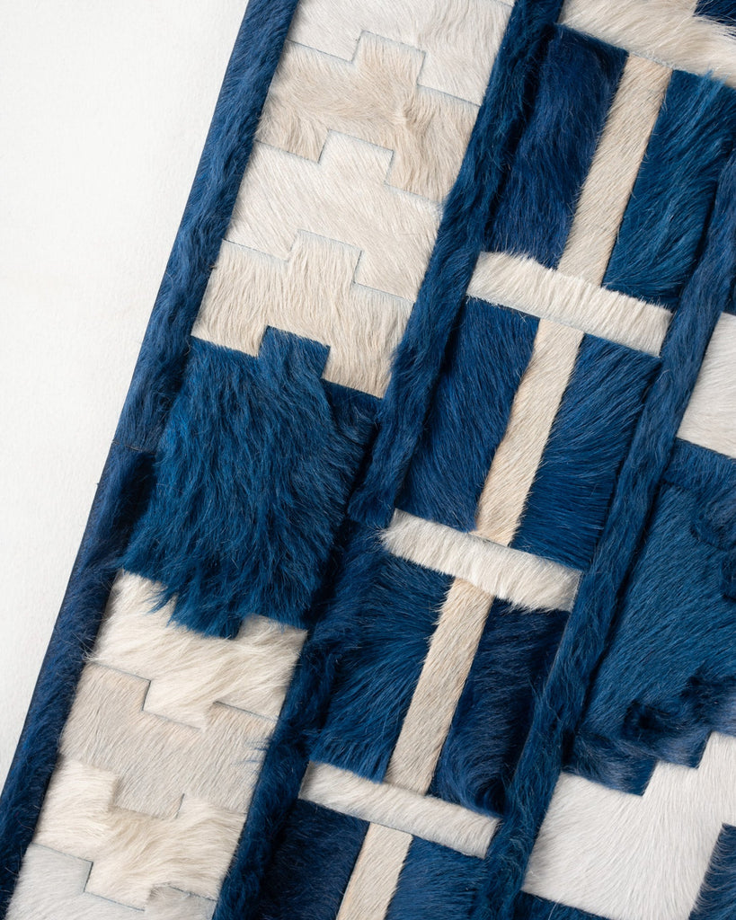 Crossroads / Hide Rug / 19197
