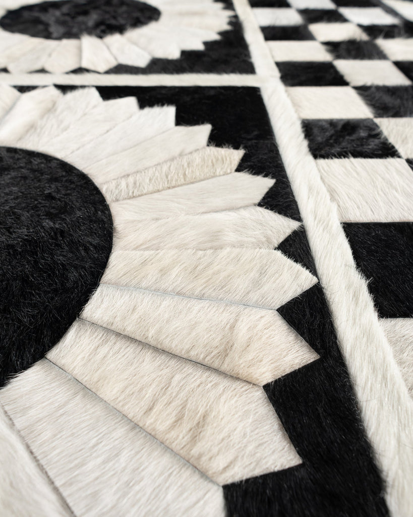 Lady / Hide Rug / 19203