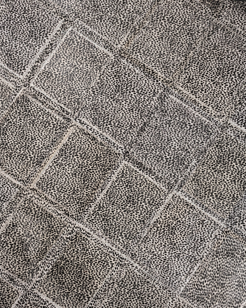 Promenade / Hide Rug / 18854
