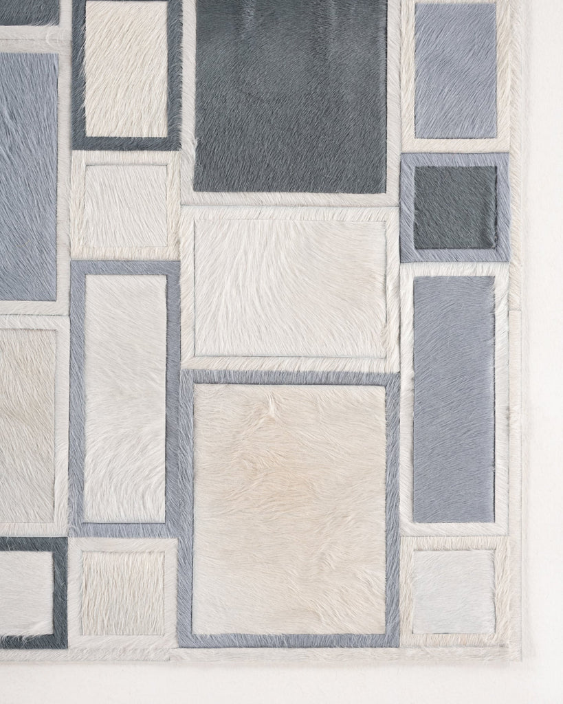 Confusion / Hide Rug / 19559