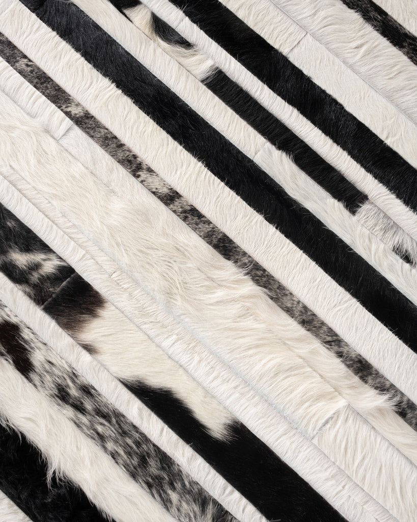 Jet Stream / Hide Rug / 19786