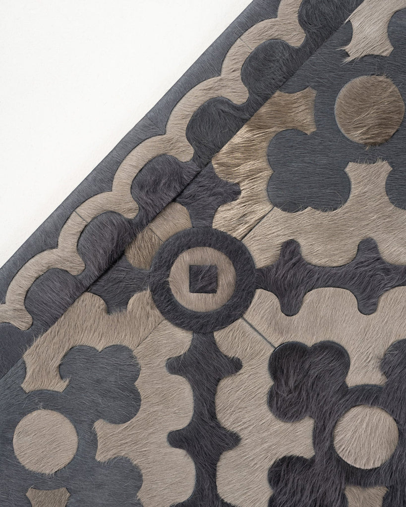 Empire / Hide Rug / 18459