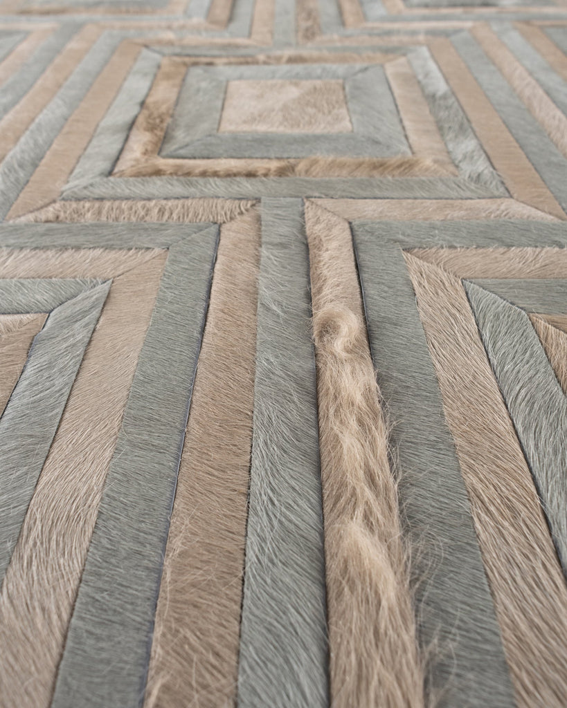 Custom / Hide Rug / 19332