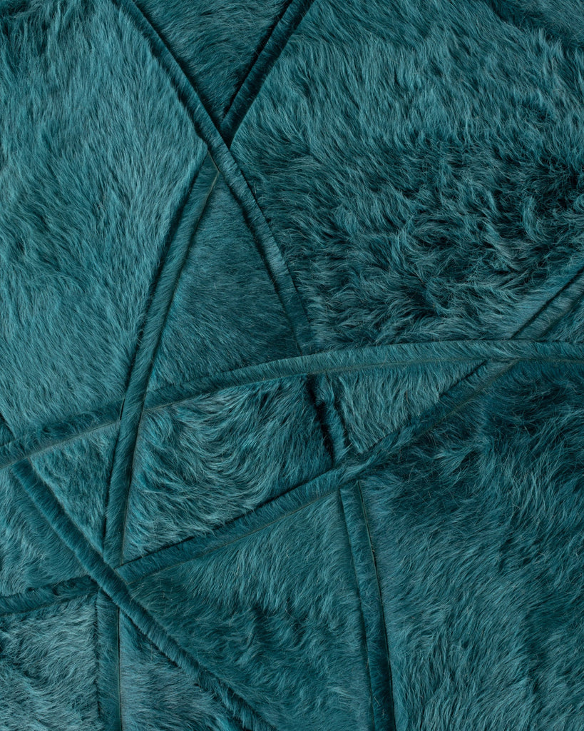 Silhouette / Hide Rug / 19718