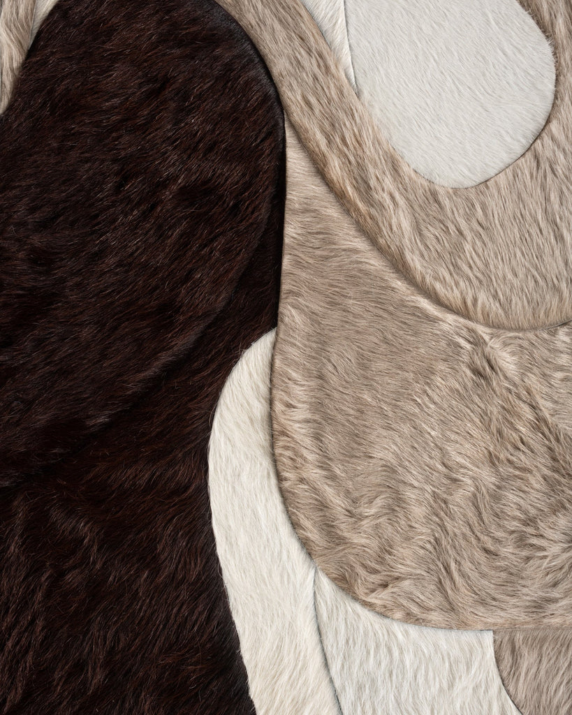 Lucid / Hide Rug / 18971