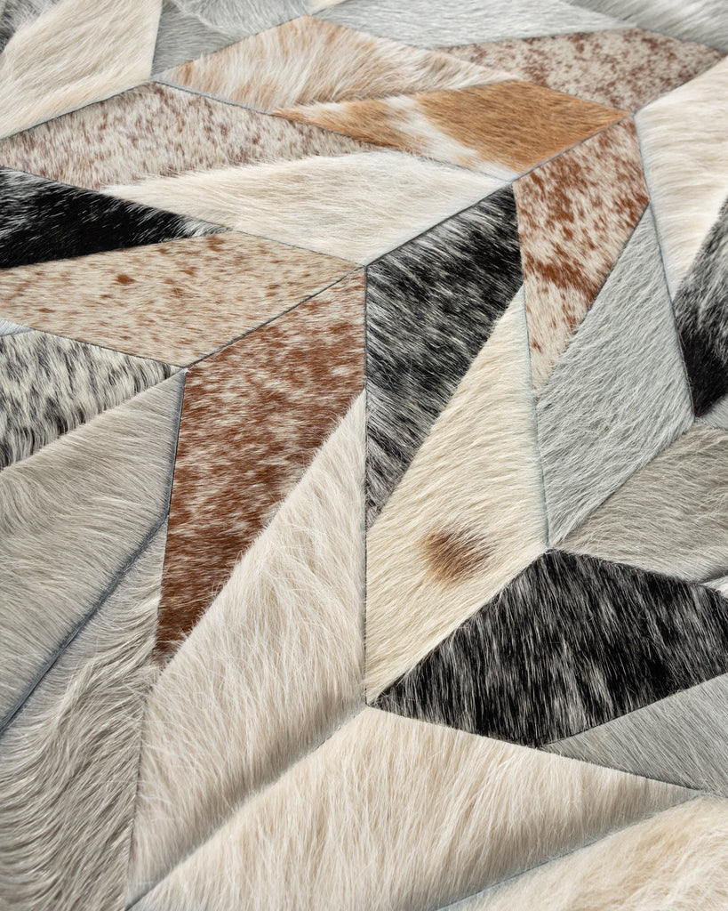 Lance / Hide Rug / 20381