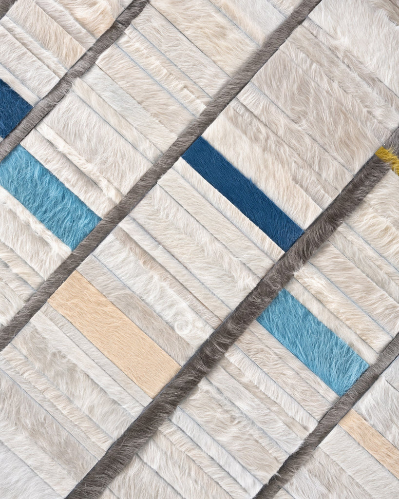 Four Seasons / Hide Rug / 20478