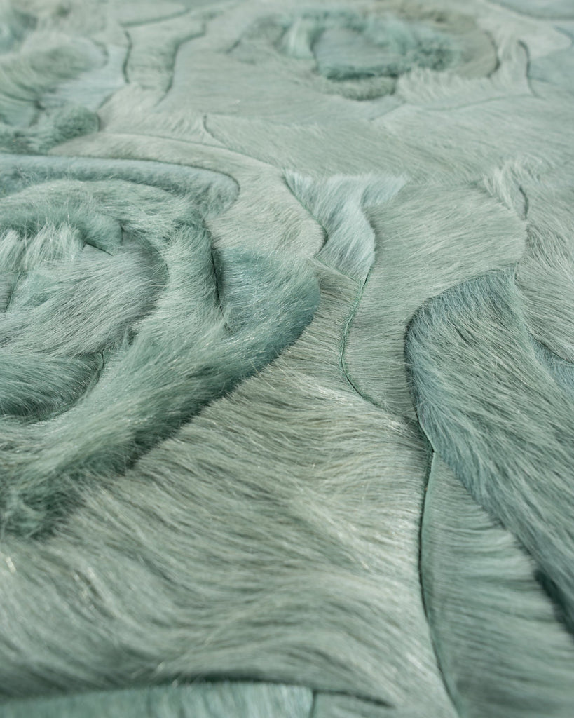 Coronation / Hide Rug / 18523
