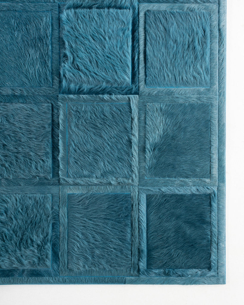 Promenade / Hide Rug / 18296