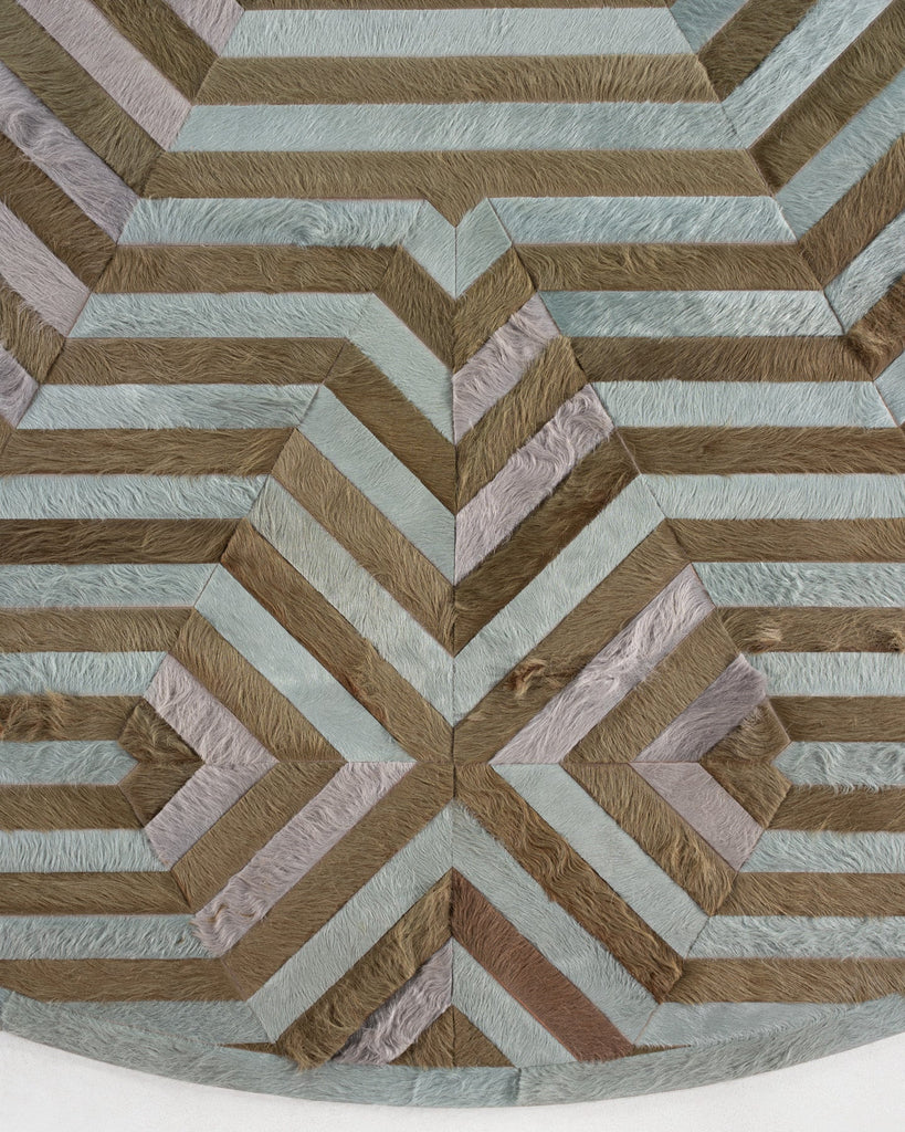 Rebel / Hide Rug / 18836