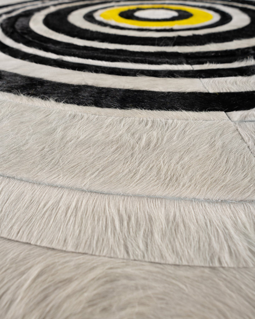 Spotlight / Hide Rug / 17726