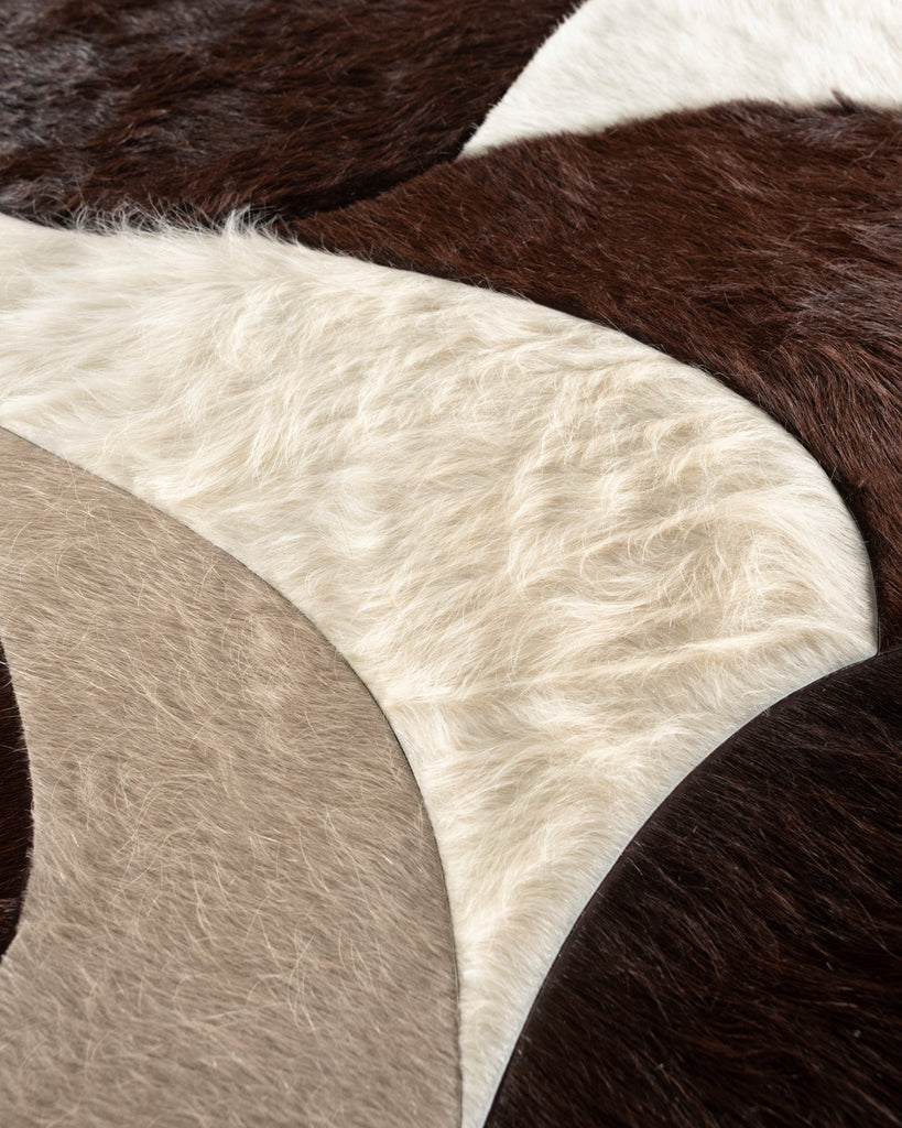 Lucid / Hide Rug / 20779