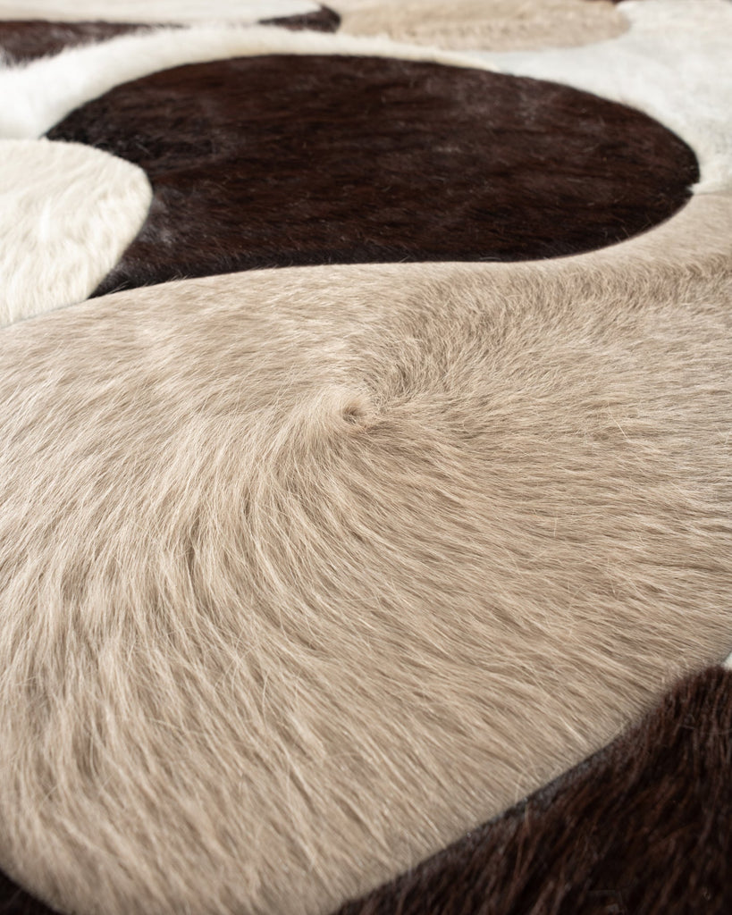 Lucid / Hide Rug / 20779