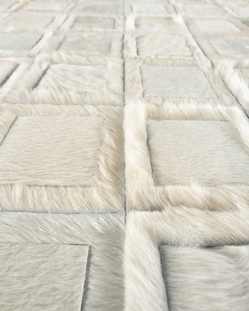 Custom / Hide Rug / 21110
