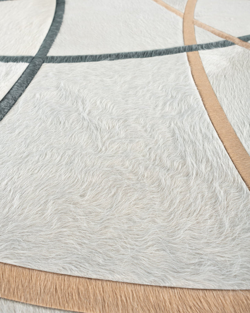 Silhouette / Hide Rug / 20842