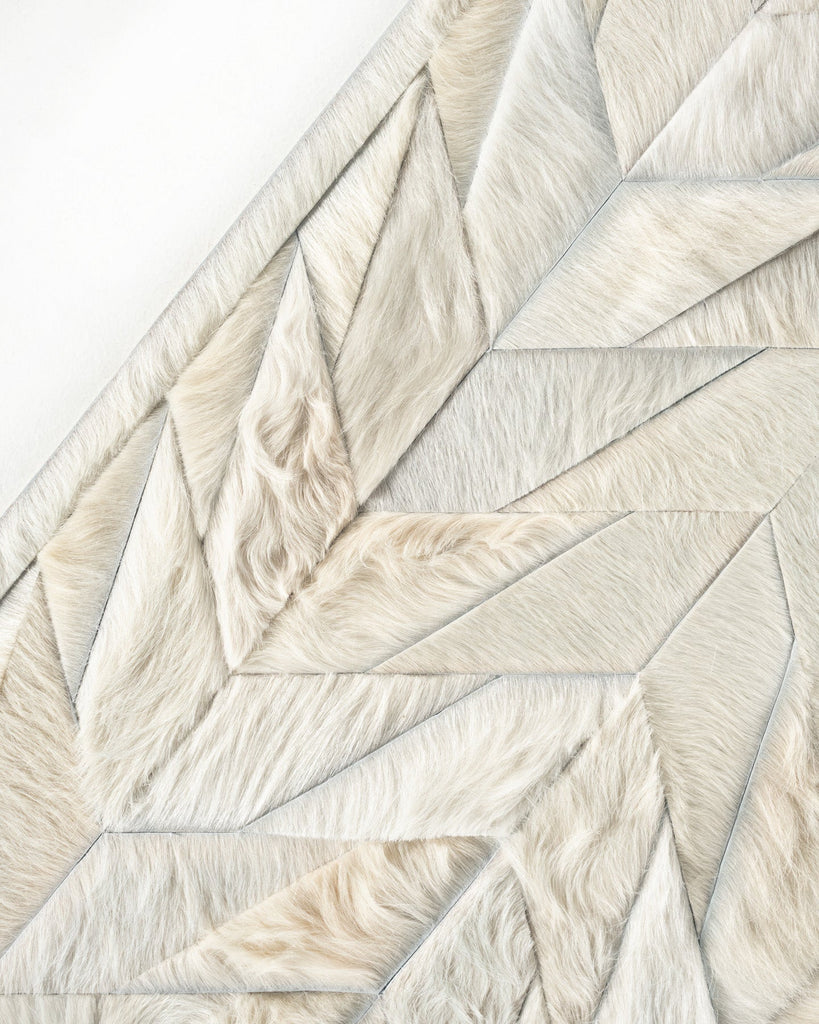 Lance / Hide Rug / 20608
