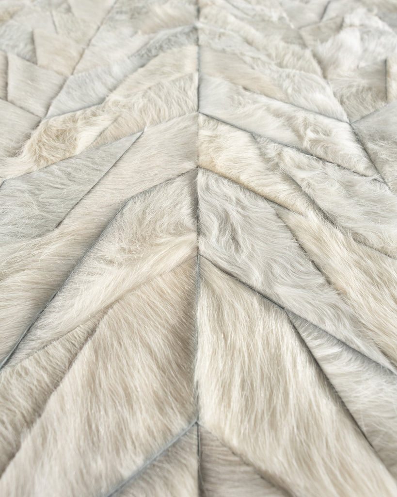 Lance / Hide Rug / 20608