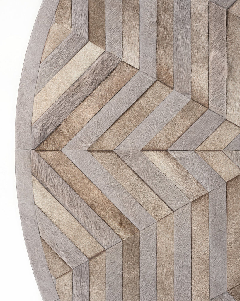 Rebel / Hide Rug / 20923