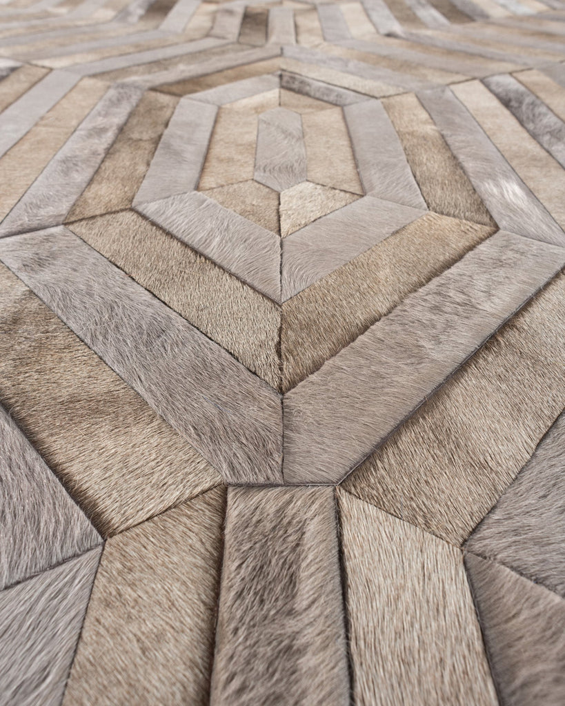 Rebel / Hide Rug / 20923