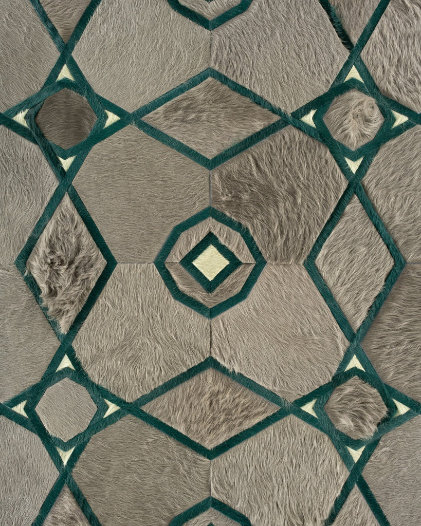 Guinevere / Hide Rug / 20434