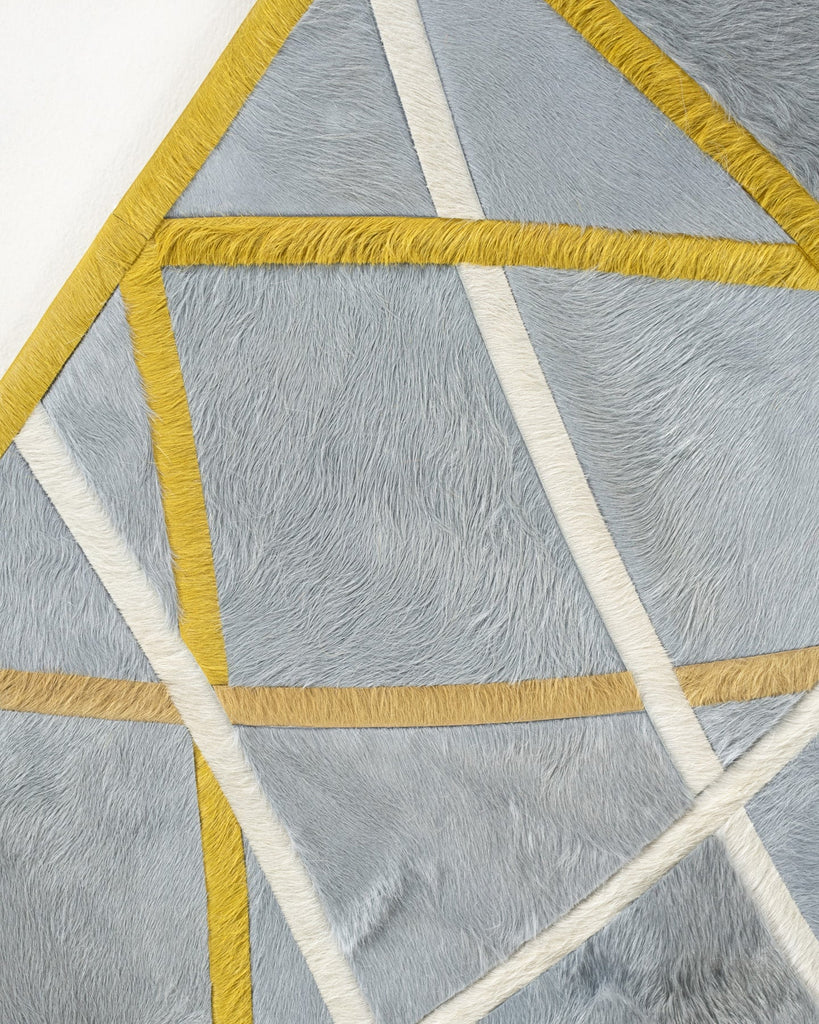 Silhouette / Hide Rug / 17387