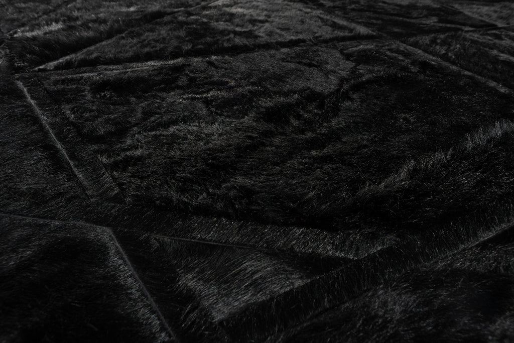 Runway / Hide Rug / 16648