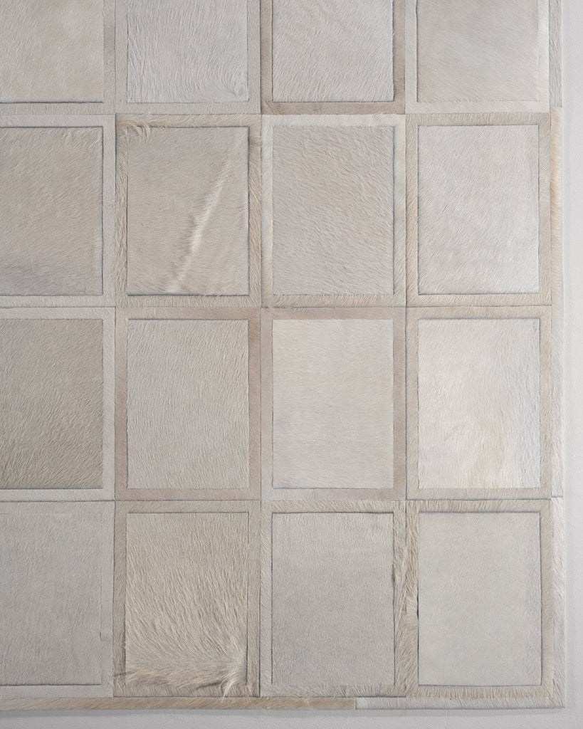 Promenade / Hide Rug / 17273